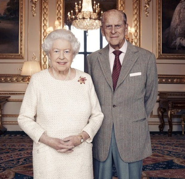 Cuộc hôn nhân đáng ngưỡng mộ giữa Nữ hoàng Anh với Hoàng tế Phillip và cách mà họ đã giữ lửa tình yêu suốt hơn 70 năm qua - Ảnh 4.