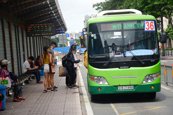 Di chuyển giữa mùa dịch covid-19 tồn tại nhiều nguy cơ khó lường: Đây là những nguyên tắc vàng bạn cần nhớ nếu muốn đi lại an toàn! - Ảnh 1.