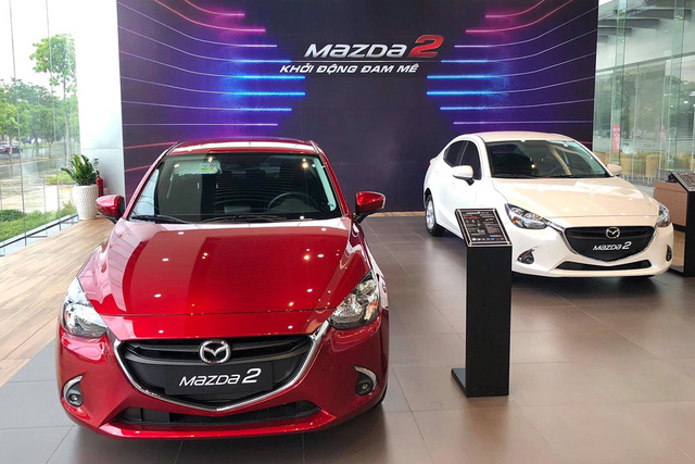  Los autos pequeños eliminan la etiqueta de auto de hierba en Vietnam: Mazda2 agrega una 'opción' como un auto de mil millones de dólares, Vios hace algo sin precedentes