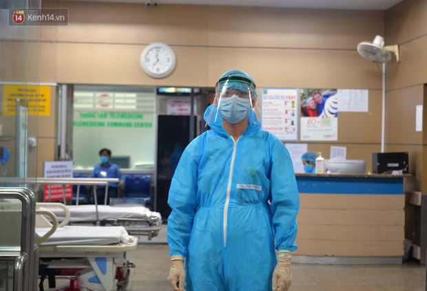 Sản phụ ngưng tim 2 lần được các bác sỹ BV Bạch Mai ép tim ngay trên cáng cấp cứu: Tôi như trở về từ cõi chết - Ảnh 8.
