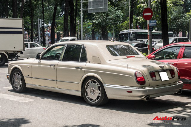 Những điều ít biết về Bentley Arnage của ông Đặng Lê Nguyên Vũ: Hàng hiếm đầu tiên Việt Nam, giá đồn đoán 21 tỷ từ nhiều năm trước - Ảnh 1.