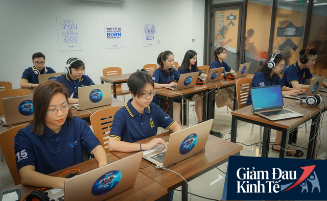 Thiệt hại 6 tỷ đồng, đóng cửa 2 cơ sở và cắt giảm 50% quỹ lương, trung tâm tiếng Anh này lập tức chuyển đổi thành trường học trực tuyến được kiểm định từ Mỹ - Ảnh 1. Thiệt hại 6 tỷ đồng, đóng cửa 2 cơ sở và cắt giảm 50% quỹ lương, trung tâm tiếng Anh này lập tức chuyển đổi thành trường học trực tuyến được kiểm định từ Mỹ - Ảnh 1.