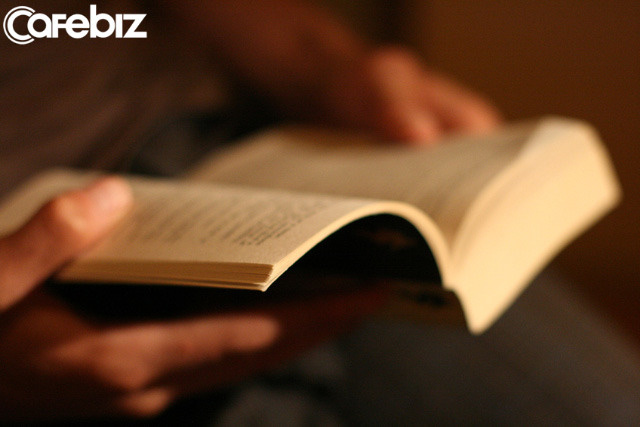 Sách không đọc để giải trí, không đọc để lấy thông tin tầm phào, sách là tri thức và giáo dục: Nếu không muốn, TỐT NHẤT ĐỪNG ĐỌC - Ảnh 1.