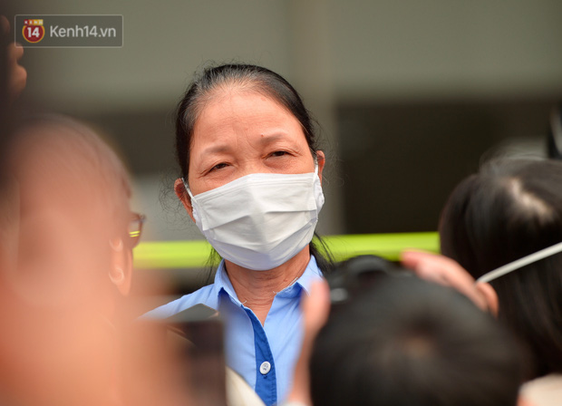 Nữ nhân viên Công ty Trường Sinh khỏi bệnh sau 10 ngày điều trị: Các con yên tâm không phải lo cho mẹ. Mẹ có công ty và Nhà nước lo - Ảnh 2.