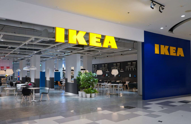 Câu chuyện khởi nghiệp của nhà sáng lập đế chế nội thất IKEA: Tích lũy vốn liếng kinh doanh nhờ tự đi bán diêm vào năm 5 tuổi, khai sinh IKEA khi còn ngồi ghế trung học - Ảnh 2.