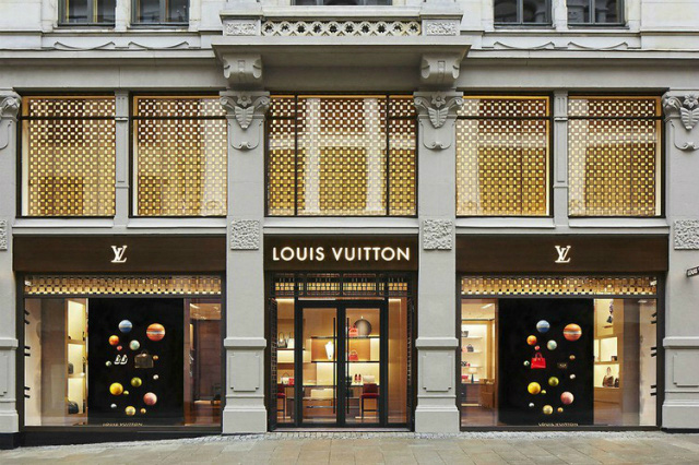 Hậu Covid, một loạt túi hiệu xa xỉ Chanel và Louis Vuitton tăng giá - Ảnh 1.