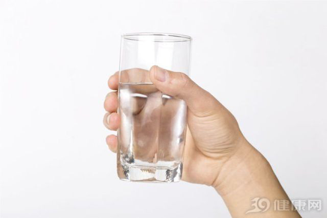 Uống nước trong 3 khoảng thời gian này có thể đem đến lợi ích vàng cho sức khỏe - Ảnh 2.