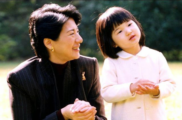 Hoàng hậu Masako - người mẹ từng vượt qua căn bệnh trầm cảm, dùng kỷ luật thép để dạy con sống như thường dân, không có đặc quyền dù là công chúa - Ảnh 9.