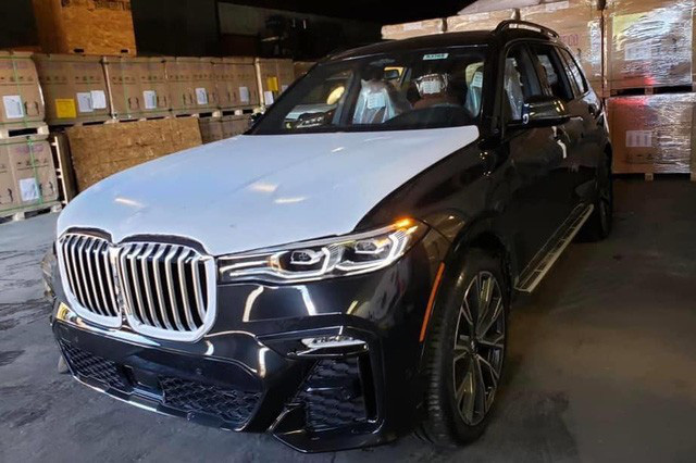 BMW X7 nhập tư phải đại hạ giá còn 6,3 tỷ đồng, ‘thu vốn’ sau ưu đãi sốc từ xe chính hãng - Ảnh 1.