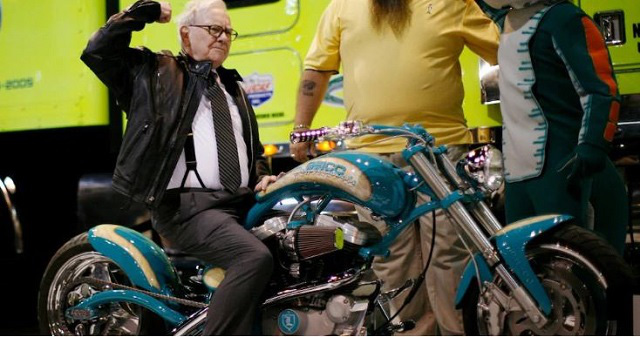 Warren Buffett kiếm ‘bộn tiền’ nhờ giúp hãng môtô Harley-Davidson vượt qua khủng hoảng như thế nào? - Ảnh 1.