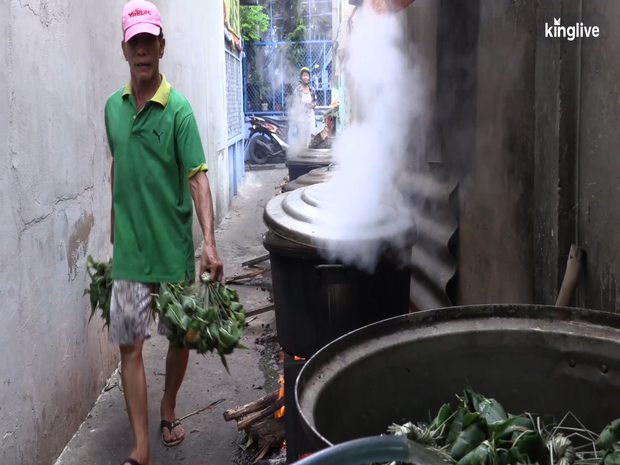 Ghé làng bánh ú tro, nghe chuyện làm bánh ngày Tết Đoan ngọ ở Sài Gòn - Ảnh 3.