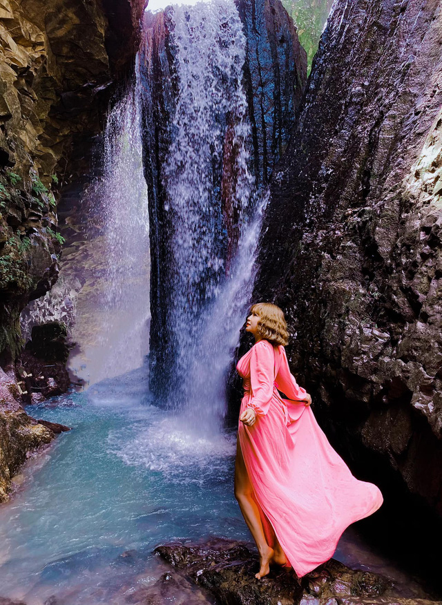 Yêu vẻ đẹp hoang sơ, tìm về Buôn Ma Thuột: Núi đá Voi mẹ sừng sững, thác Dray Nur nước đổ hùng vĩ, không khí mát mẻ - Ảnh 18.