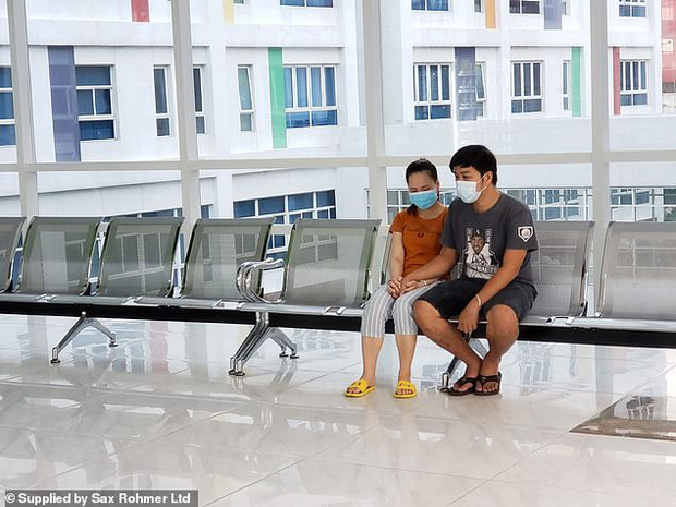 Ca phẫu thuật tách rời thành công cặp song sinh Trúc Nhi - Diệu Nhi của các y bác sĩ Việt Nam thu hút sự chú ý báo chí nước ngoài - Ảnh 3.