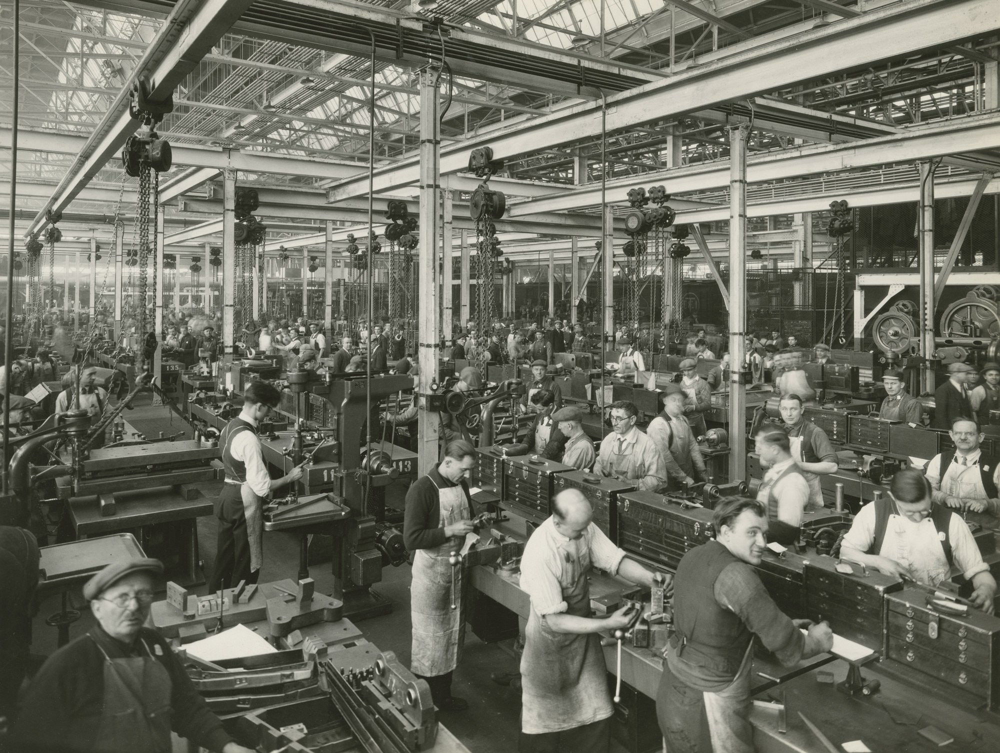 "Ông vua xe hơi" Henry Ford và hành trình đáng kinh ngạc Xóa sổ xe