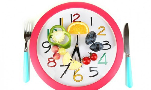 Bữa tối sai lầm là kẻ thù của sức khỏe: Áp dụng 4 nguyên tắc ăn uống cân bằng, đủ chất, giảm bớt gánh nặng cho cơ thể - Ảnh 3.