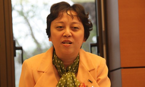 
Đại biểu Nguyễn Khánh Phong Lan mong muốn Bộ trưởng Bộ Y tế lắng nghe nhiều hơn.
