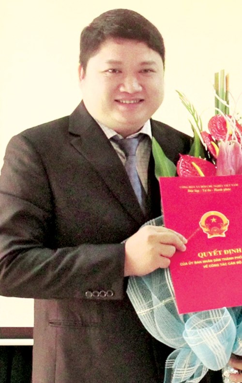 
Ông Vũ Đình Duy tại lễ công bố quyết định bổ nhiệm làm Phó Giám đốc Sở Công Thương Hải Phòng tháng 12/2014
