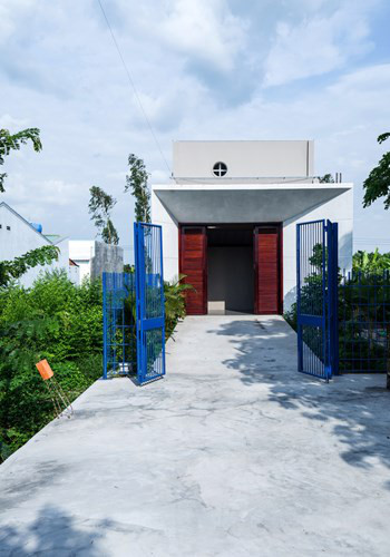 Toàn bộ căn nhà nhìn từ bề ngoài.