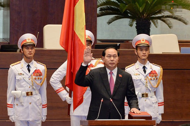 
Chủ tịch nước Trần Đại Quang tuyên thệ nhậm chức.

