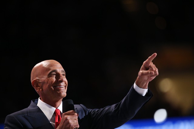 
Tom Barrack, chủ tịch của Colony Capital trong buổi diễn thuyết tại Hội nghị Đảng Cộng hòa tại Cleveland Ohio. Ảnh: Getty.
