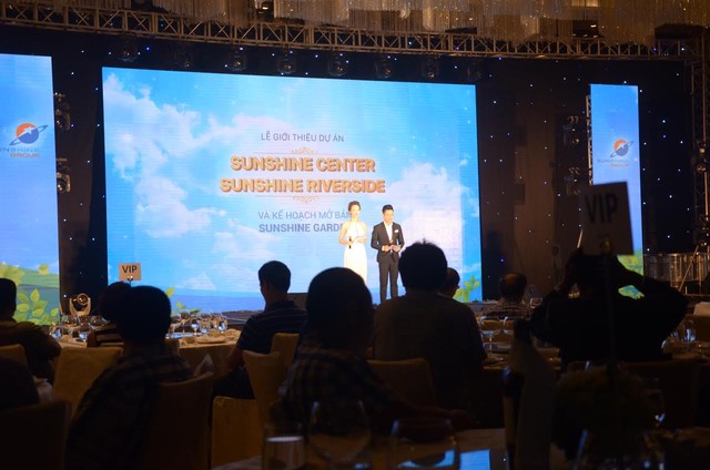 
Sự kiện ra mắt cùng lúc 3 dự án của Sunshine Group đã tạo nên sức hút hiếm có trên thị trường BĐS Hà Nội những tháng cuối năm.
