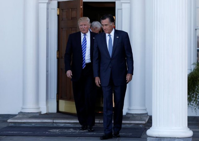 
Ông Donald Trump (trái) và ông Mitt Romney trong cuộc gặp gần đây. (Ảnh: Reuters)
