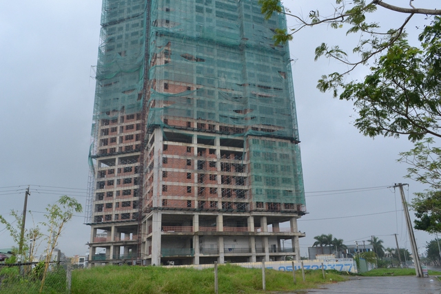 
Dự án Tòa tháp đôi cao nhất miền Trung nằm ở vị trí đắc địa, sát chân cầu Thuận Phước.
