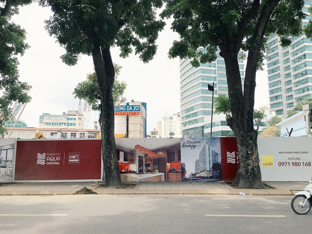 
Tổ hợp chung cư Hanoi Aqua Central là một trong những dự án hiếm hoi tại khu vực nội đô Hà nội được ra mắt trong năm 2016
