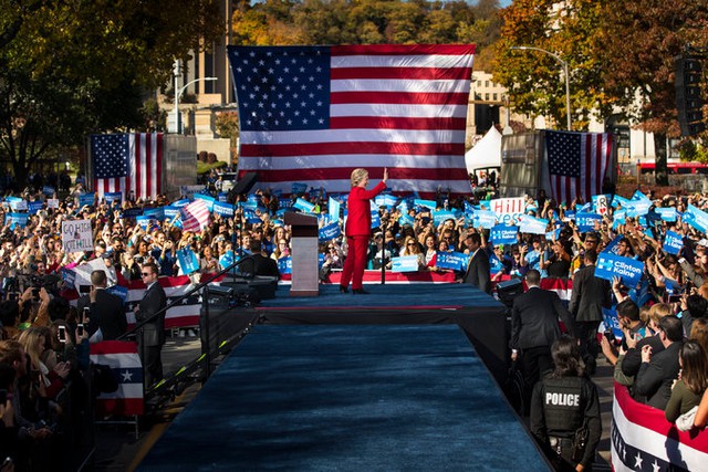 
Hoạt động tranh cử của bà Clinton tại Pittsburgh, bang Pennsylvania. Ảnh: New York Times

 
