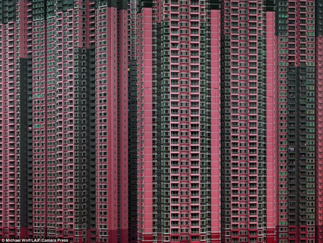
Những tòa cao ốc chọc trời ở Hồng Kông. Ảnh: Camera Press
