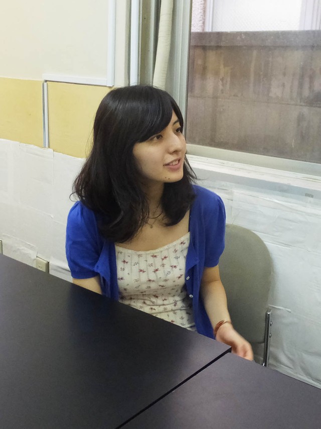 
Nagisa Hirai đang nỗ lực vượt qua chính mình và bắt đầu đi làm bán thời gian cho một trường đại học.
