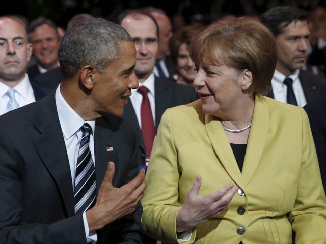 
Là đồng minh, Đức sẽ tiếp tục hợp tác chặt chẽ với chính quyền mới của Mỹ. Nói về 8 năm đã qua, bà Merkel chia sẻ: “Thật vui khi Tổng thống Mỹ nói rằng mối quan hệ giữa hai nước phát triển dựa trên tình bạn”. Ảnh: Reuters

