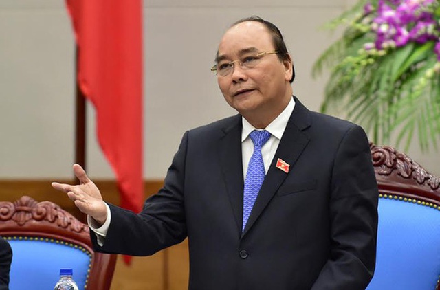 
Thủ tướng Nguyễn Xuân Phúc chỉ đạo thu hồi các quyết định vi phạm về việc tuyển dụng, bổ nhiệm người nhà
