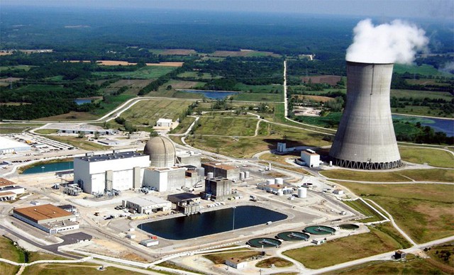 
Một nhà máy điện hạt nhân
