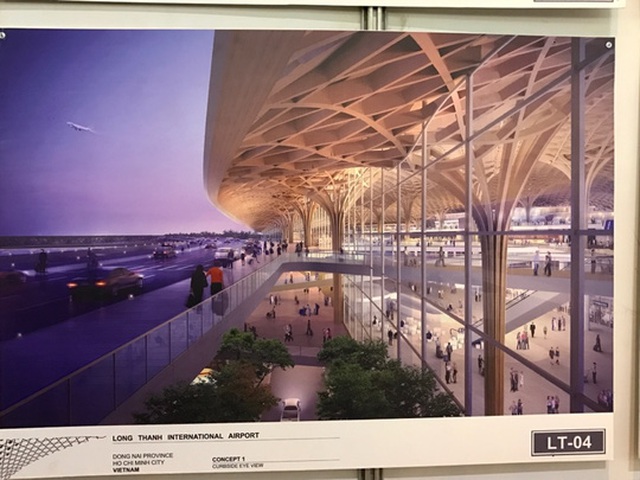 
Phương án kiến trúc nhà ga sân bay quốc tế Long Thành được trưng bày tại triển lãm - Ảnh: T.Bình
