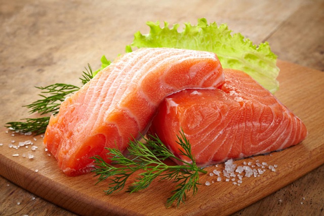 Vitamin B3 có rất nhiều trong cá hồi nhé các chế
