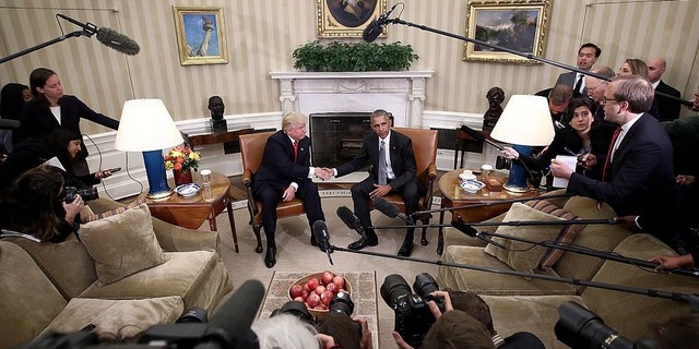 
Cuộc gặp giữa Tổng thống Obama và ông Donald Trump tại Nhà Trắng hồi tháng 11 năm ngoái.
