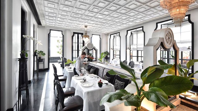 Sự xuất hiện của top 10 đầu bếp giỏi nhất thế giới - ông Michelin Pierre Gagnaire - trong vai trò bếp trưởng của nhà hàng La Maison 1888 tại đây tiếp tục khẳng định nỗ lực đưa chất lượng phục vụ lên tầm cao mới.