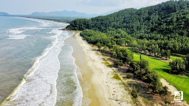 
Vùng biển Lăng Cô đang trở thành điểm đến mới của nhiều đại gia địa ốc trong và ngoài nước.

 
