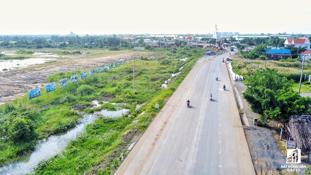 
Đánh giá được tiềm năng phát triển của địa phương này, hiện nhiều nhà đầu tư lớn đã quyết định rót vốn vào Long An.

 
