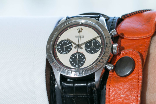 
Paul Newman đã đeo chiếc đồng hồ vợ tặng suốt 15 năm.
