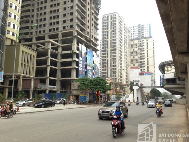 
Trên thị trường hiện nay, giá các căn hộ tại Chung Cư Golden Millennium vẫn được rao bán 19 triệu đồng/m2.
