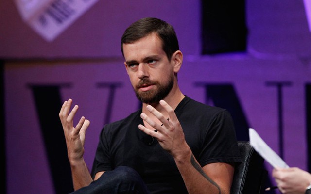 
Trong một cuộc phỏng vấn với Forbes, nhà đồng sáng lập kiêm CEO Jack Dorsey cho biết, ông luôn tuân thủ theo lịch làm việc mà mình đã đặt ra. Dorsey nói rằng, căng thẳng xuất phát từ những điều bất ngờ. Một khi càng chuẩn bị và lên lịch công việc từ trước thì căng thẳng sẽ ít hơn.
