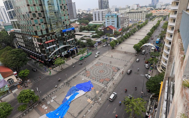 
Đất mặt tiền trên phố đi bộ Nguyễn Huệ có mức giá bình quân: 1,34-1,37 tỷ đồng mỗi m2.
