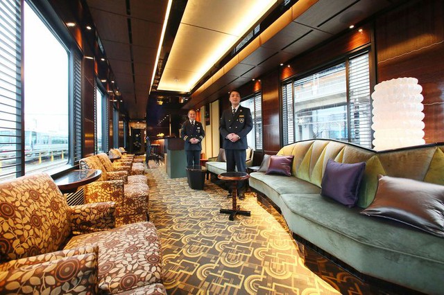 
Toa tàu du lịch hạng sang ra đời phục vụ những người giàu có. Ảnh: Business Insider
