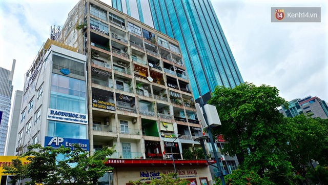 Các hàng quán phát triển mạnh tại chung cư 42 Nguyễn Huệ.