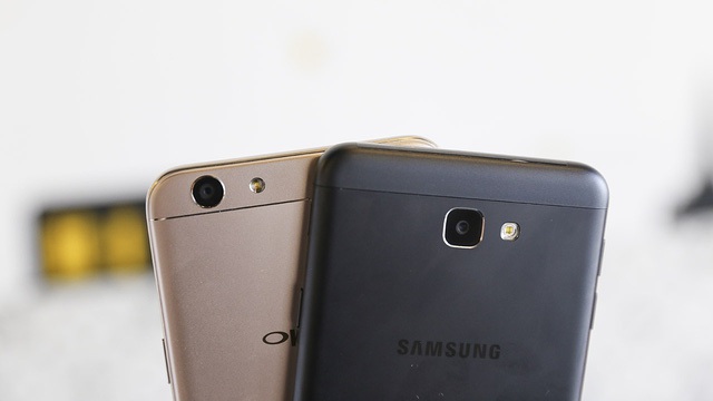 
Oppo F1s và Samsung Galaxy J7 Prime
