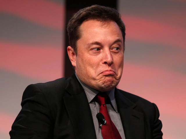Elon Musk cho trợ lý 12 năm nghỉ vì có thể thay thế được