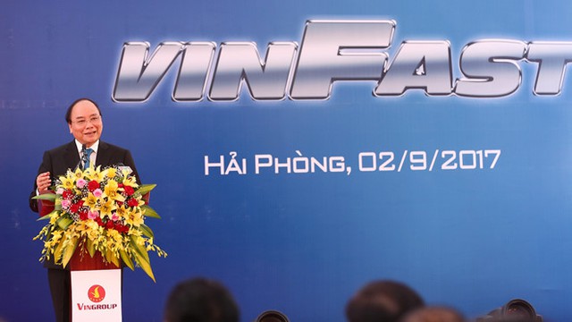 
Thủ tướng Chính Phủ Nguyễn Xuân Phúc hoan nghênh VINFAST cam kết triển khai khẩn trương dự án để có sản phẩm đầu tiên vào năm tới.
