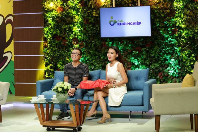 
Nguyễn Văn Vững (trái) trong một talk show về khởi nghiệp của Đài truyền hình TPHCM

